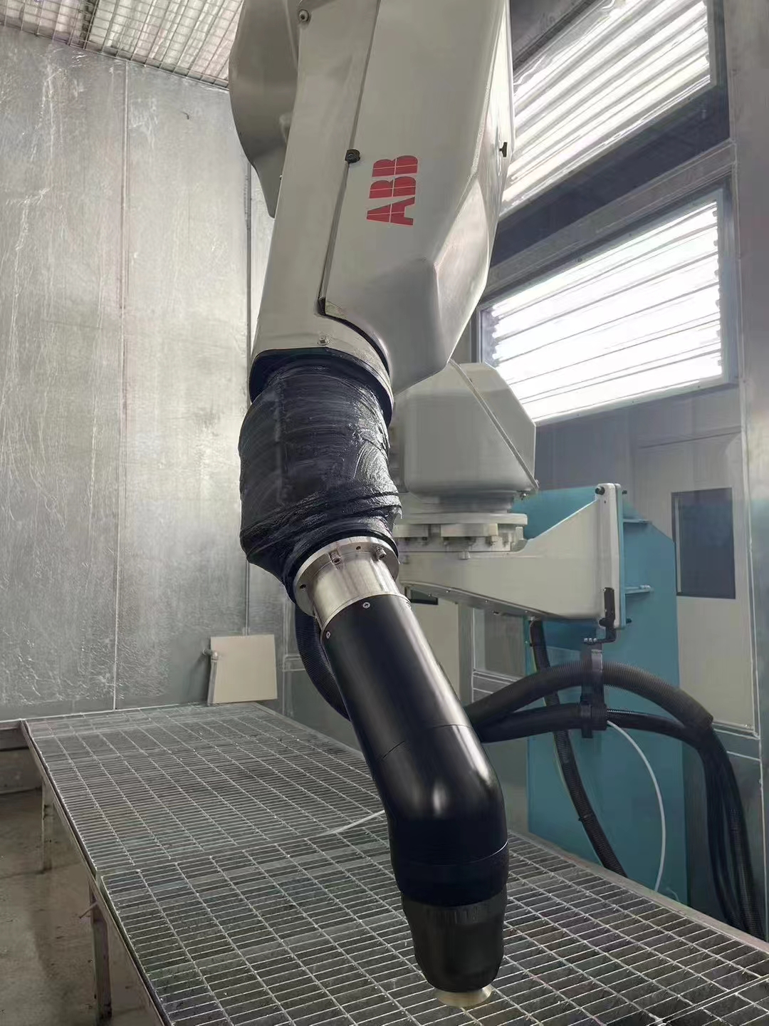future door auto spraying